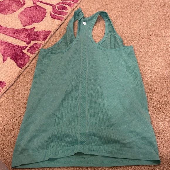 bundle of 3 lululemon tank tops - Picture 5 of 5